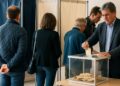 Élections présidentielles 2027 : le RN en tête, Philippe en bonne position, Mélenchon et Glucksmann très proches.