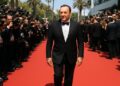 Cannes : Kevin Spacey, boycotté par Hollywood, apparaît sur le tapis rouge.