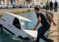 Un conducteur s'échappe d'une camionnette tombée dans le canal de Sète.