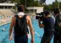 VIDÉO. Léon Marchand dévoile son quotidien dans une série documentaire.