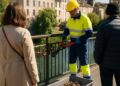 Une commune sanctionne de 300 euros l'accrochage de cadenas d'amour et retire tous les objets.