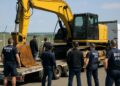 Un réseau criminel international neutralisé : des fraudeurs louaient des machines de chantier sous des identités fictives pour les envoyer en Roumanie.