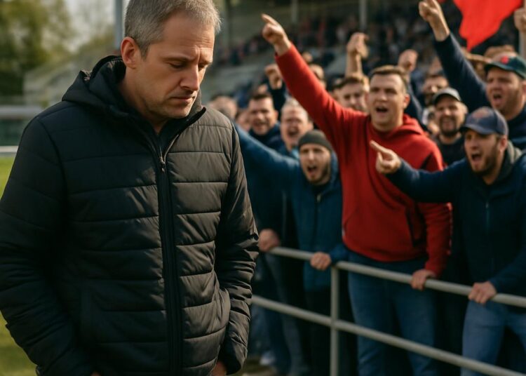 Après une victoire écrasante, l'entraîneur est licencié, les fans s'indignent.