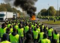 Mobilisation significative le 17 octobre : défilés, blocages et ronds-points en action.